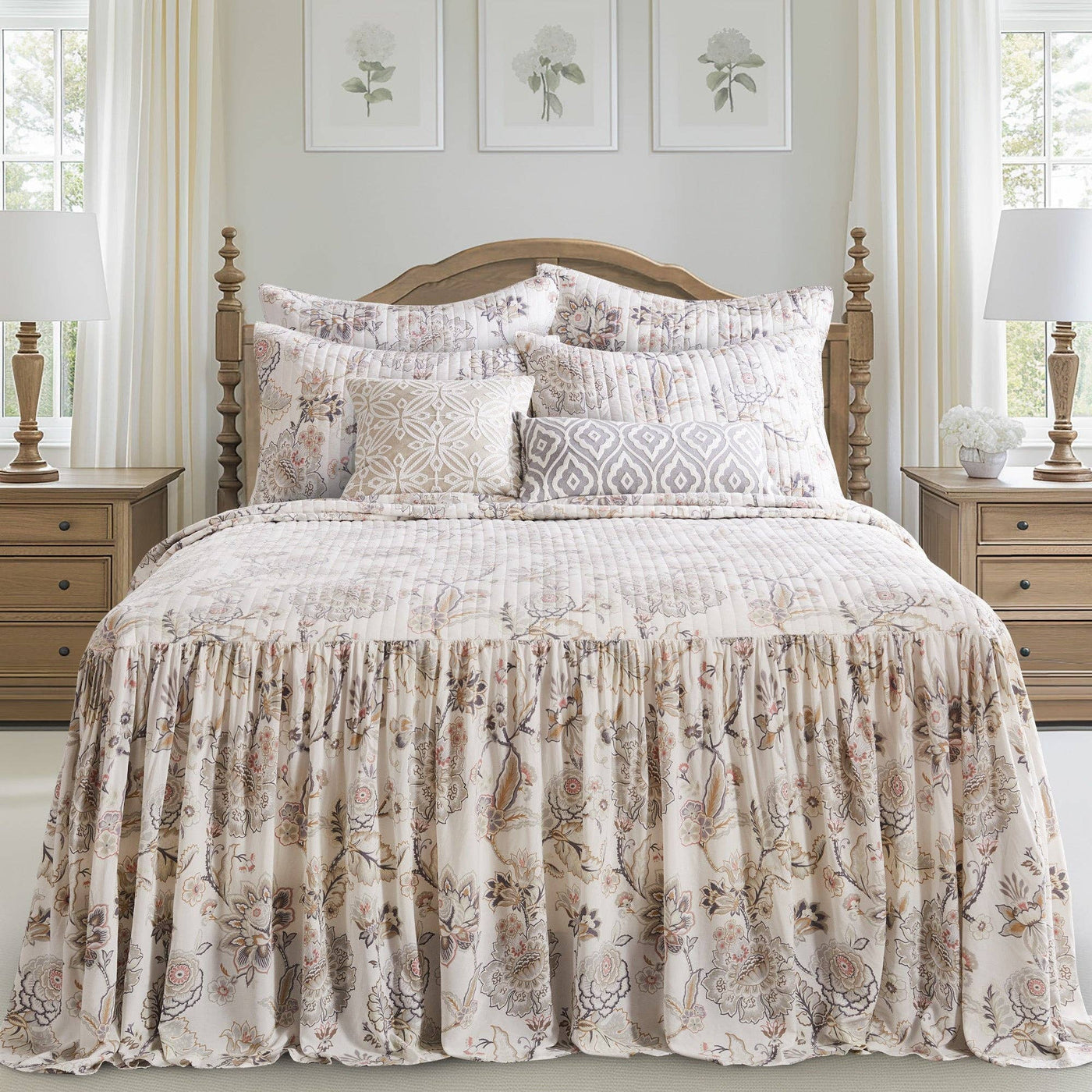 Ophelia Blush Bedspread Set